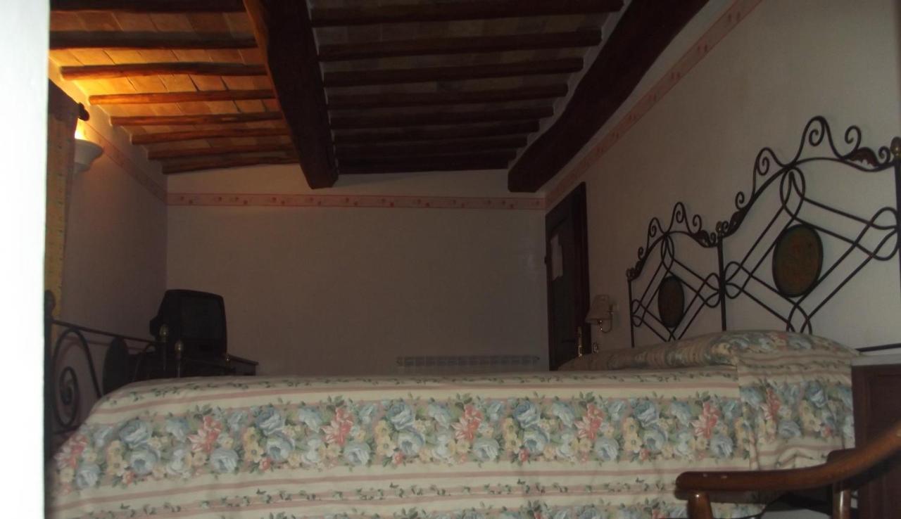 Agriturismo Villa Gabbiano Capodacqua  Zimmer foto